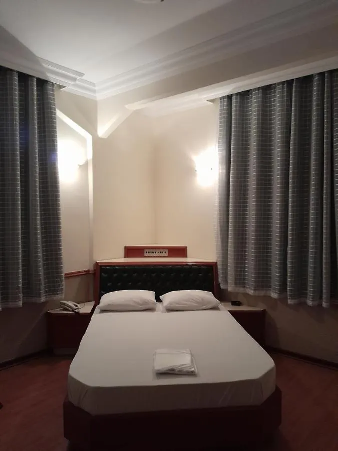 Hotel Paris Sao Paulo